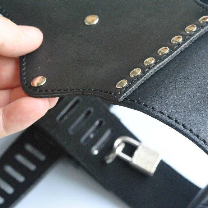 Keuschheitsgürtel Aus Leder