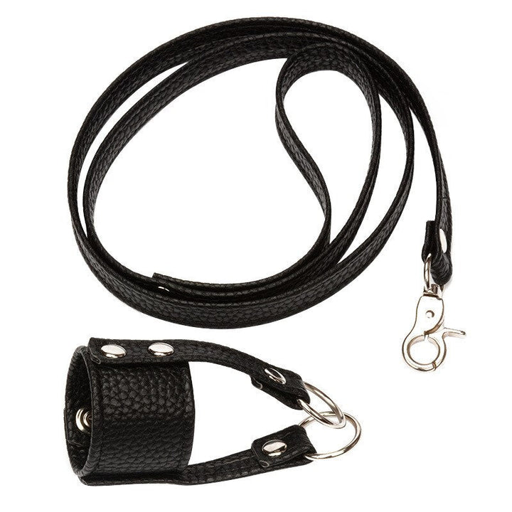 Schwarzes BDSM Halsband mit Zugleine 2