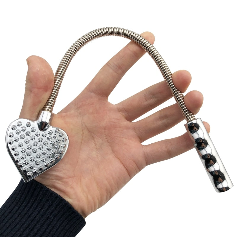 Herzförmige Edelstahl Spiked Peitsche für BDSM 2