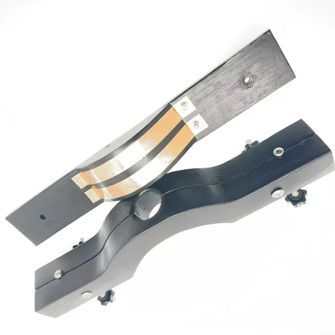 Schwarze Holzknebel und E-Stim Hodenquetscher 3