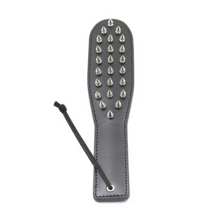Nietenbesetztes BDSM-Accessoire