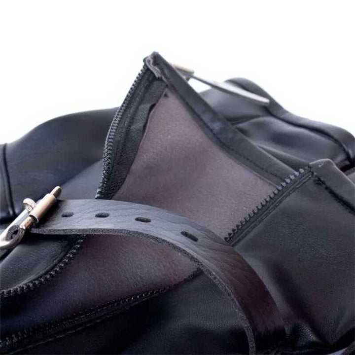 Fußstützen aus schwarzem Leder