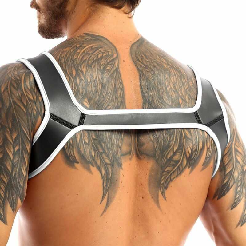 Neoprengeschirr für sportliche Männer