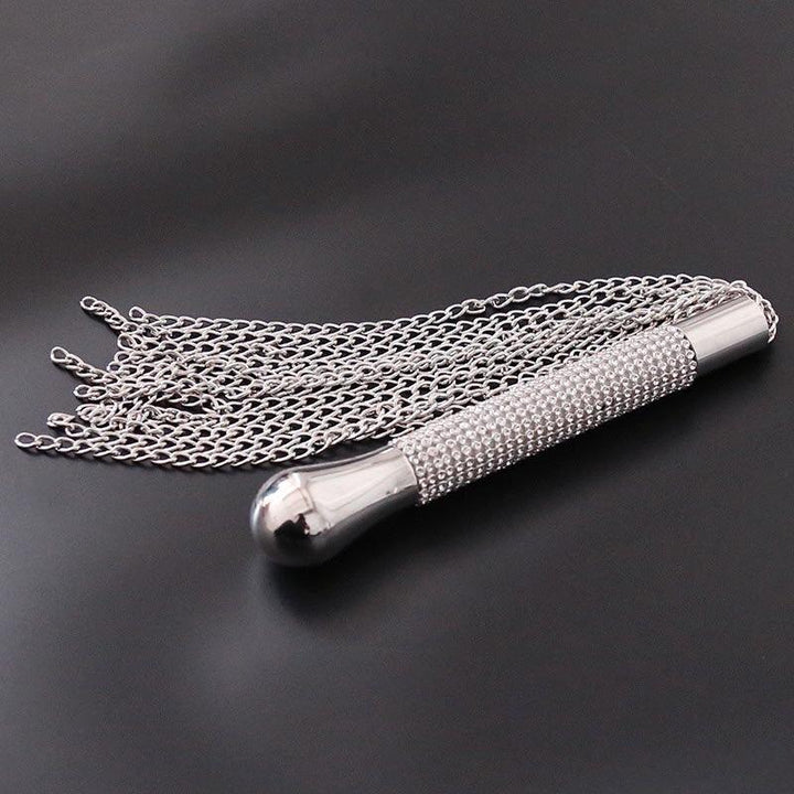 Glamouröse Kette mit Rhinestone Flogger 4