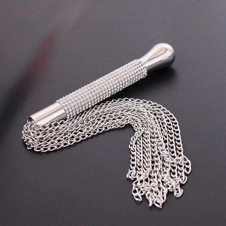 Glamouröse Kette mit Rhinestone Flogger 3