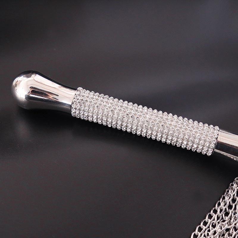 Glamouröse Kette mit Rhinestone Flogger 2