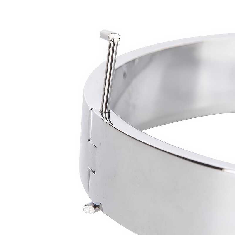 Halsband mit Leine für BDSM-Spiele