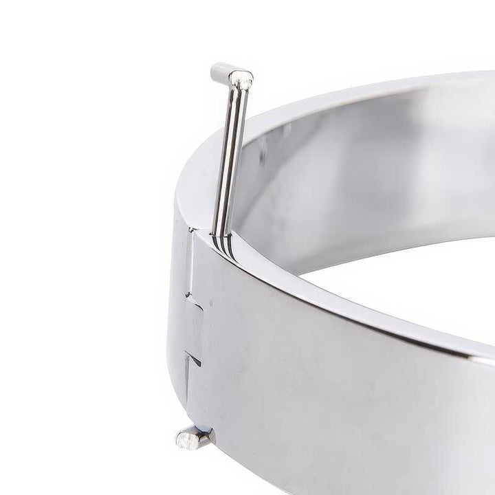 Halsband mit Leine für BDSM-Spiele